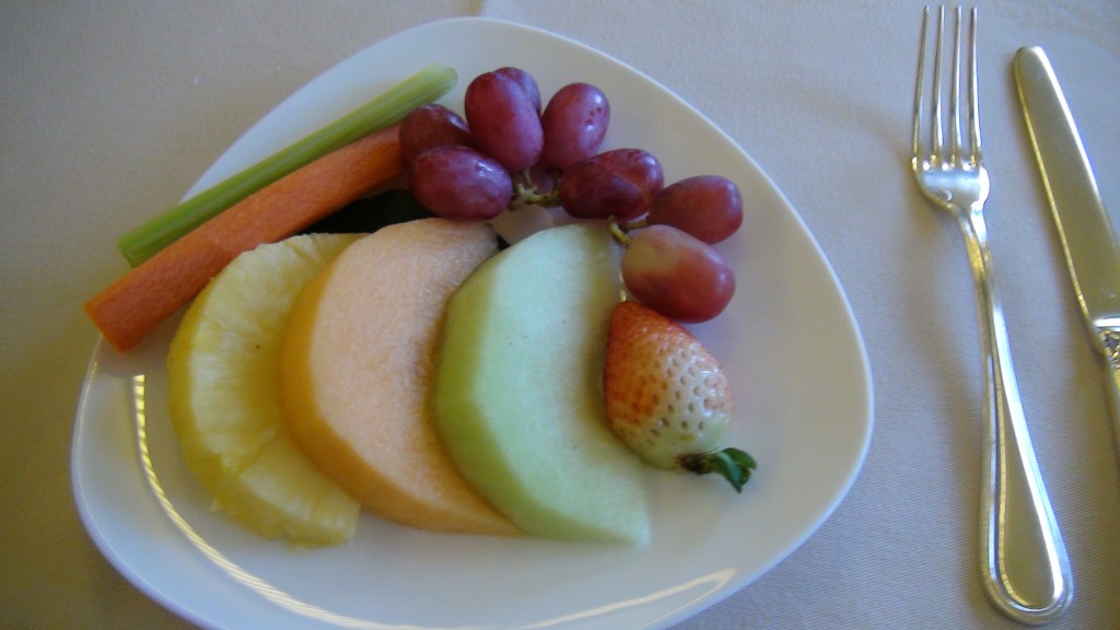 a plate of fruit on a table