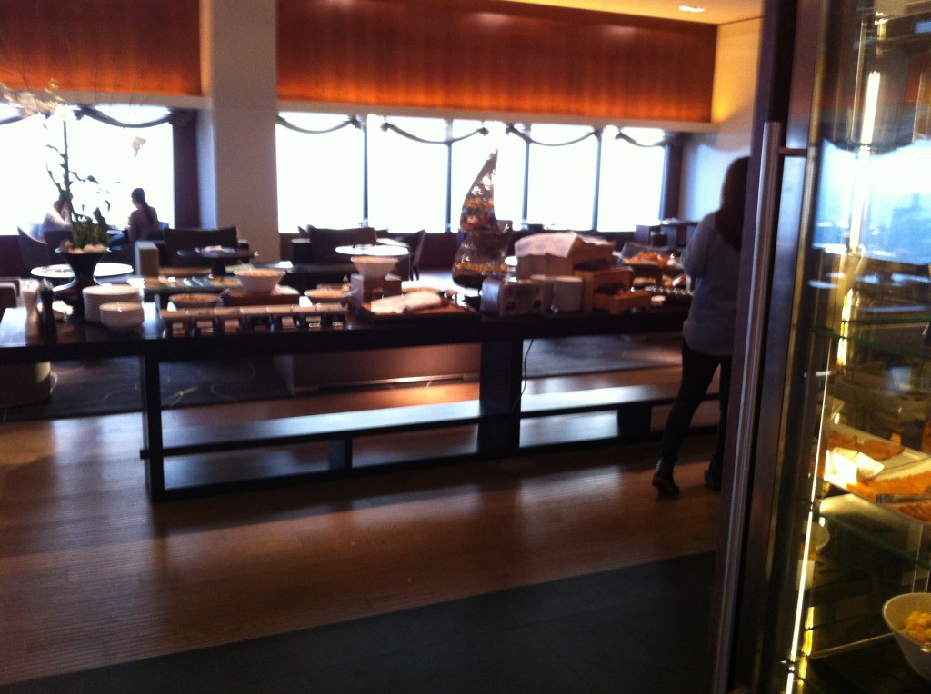 Executive Lounge buffet area